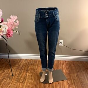 Ultra High Waist Better Booty Jeans - Blue size 13
